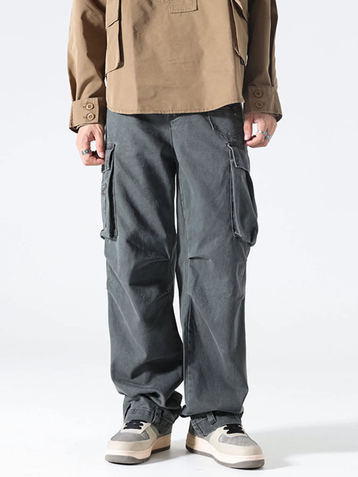 Men's Loose Fit Cargo Pants in Dark Gray