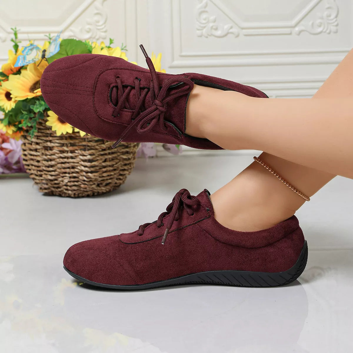 Round Toe Lace Up Sneakers - Lilixa.store
