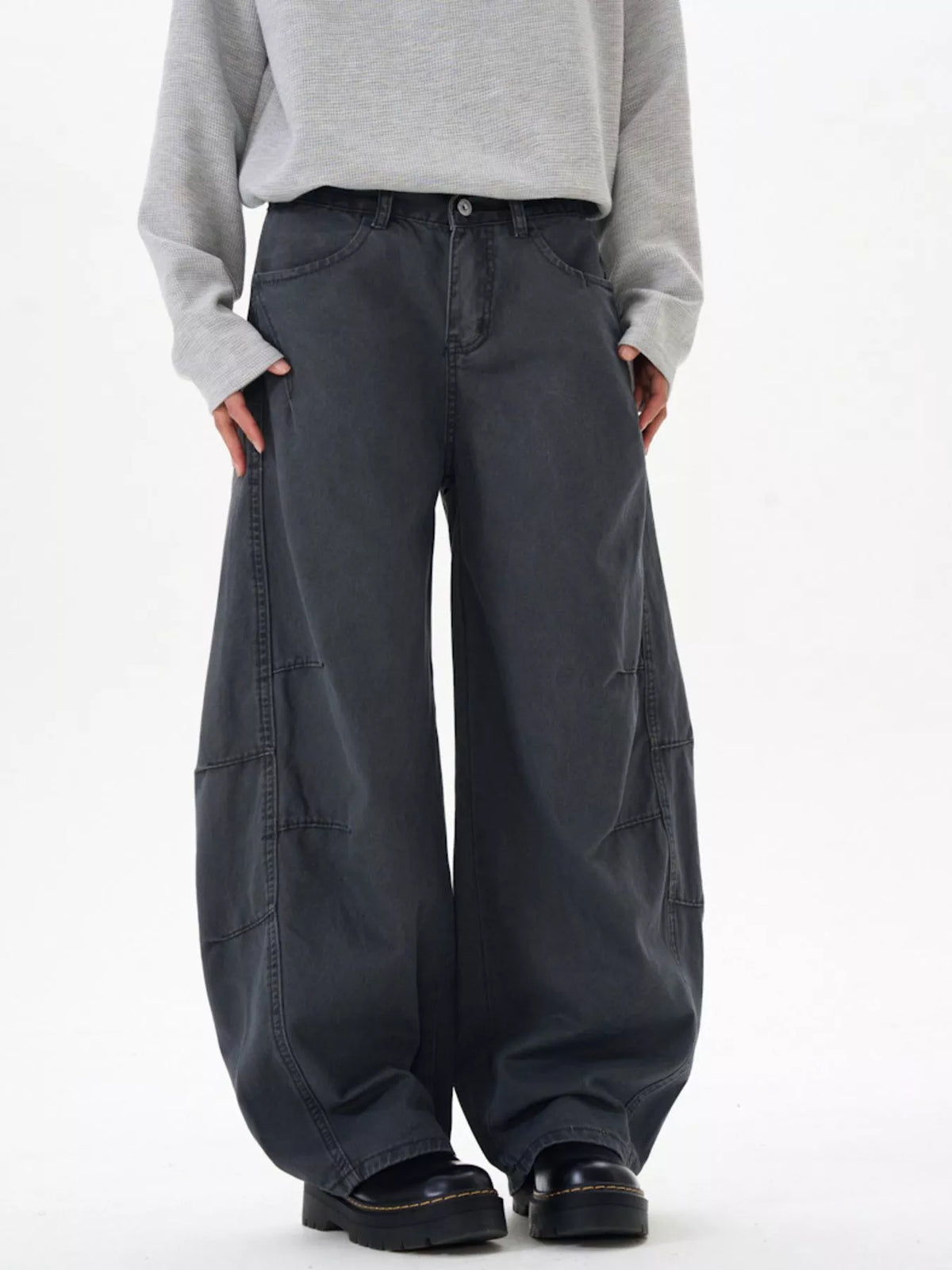 Men's Wide Leg Pocketed Pants in Dark Gray