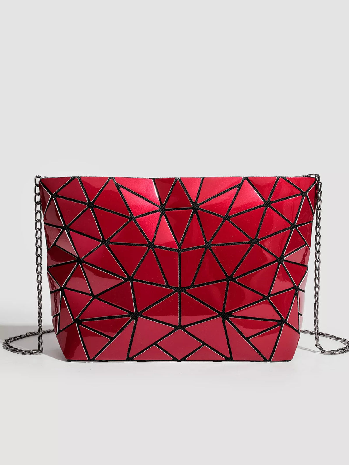 Geometric Metallic Crossbody Bag with Chain Strap in Bright Red