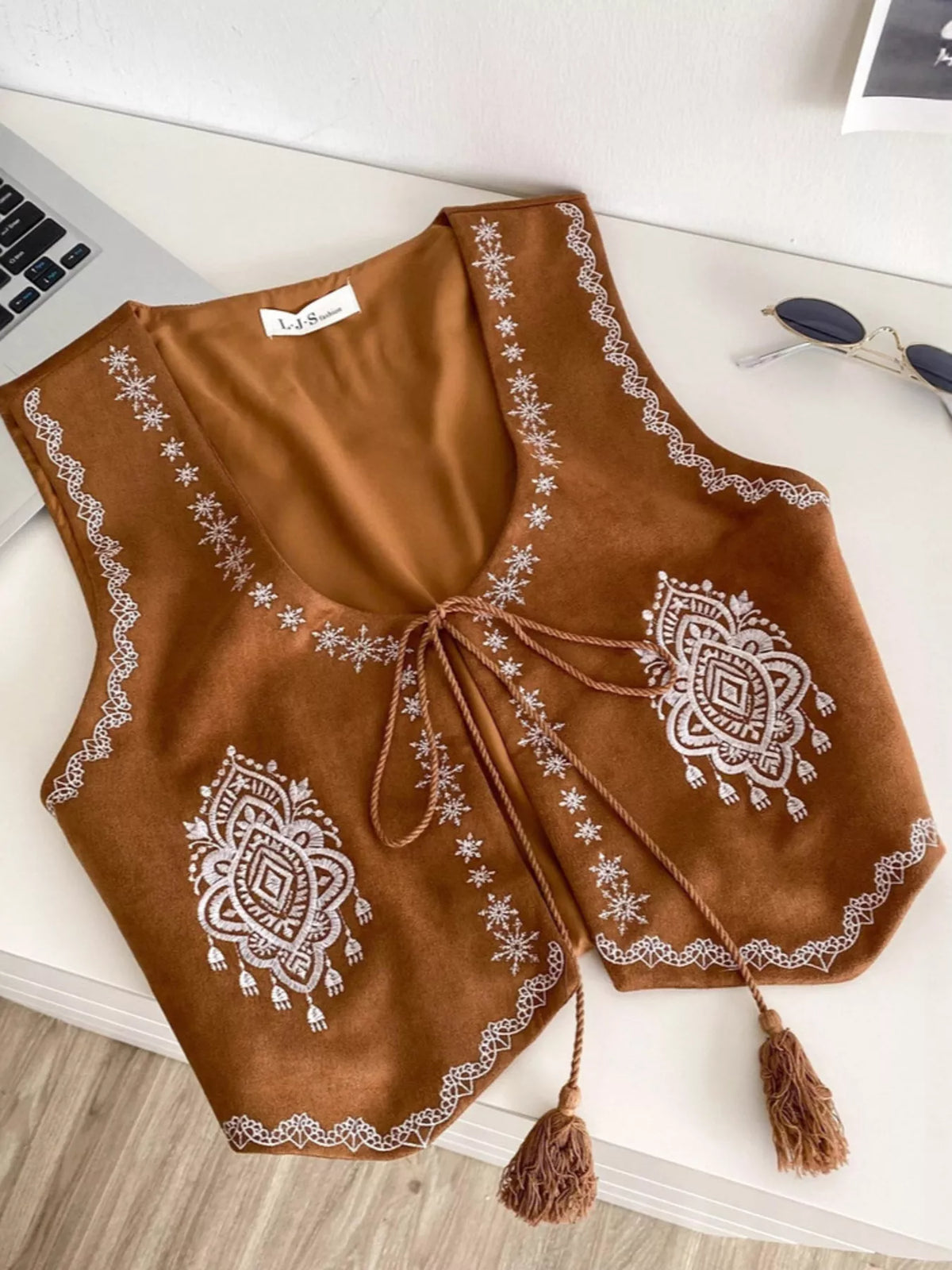 Embroidered Tassel Vest Coat - Lilixa.store