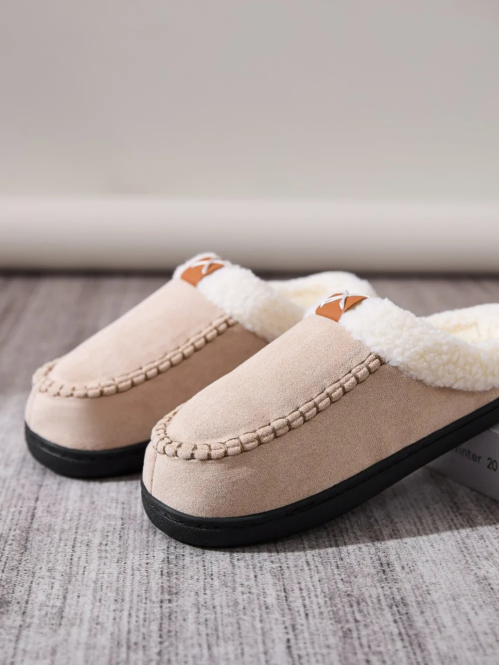 Contrast Round Toe Flat Slippers - Lilixa.store