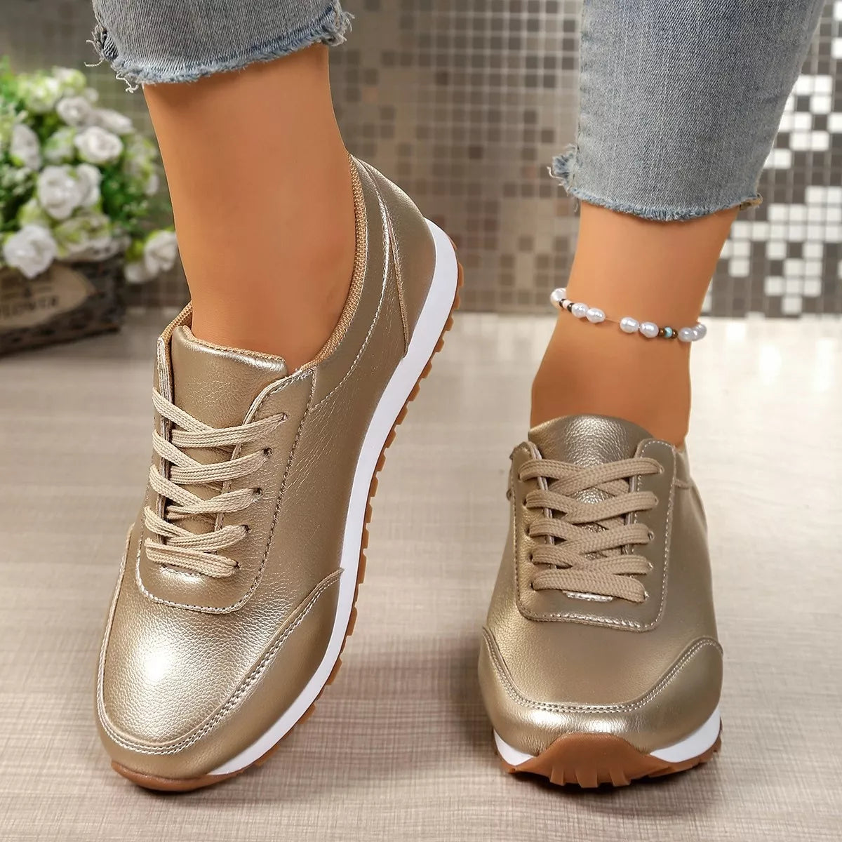 Round Toe Lace Up Sneakers - Lilixa.store