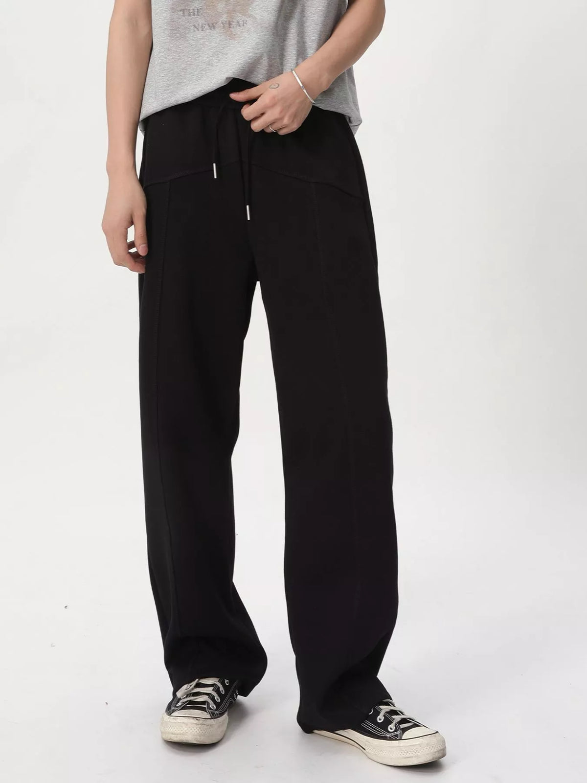 Men's Wide Leg Drawstring Pants in Black