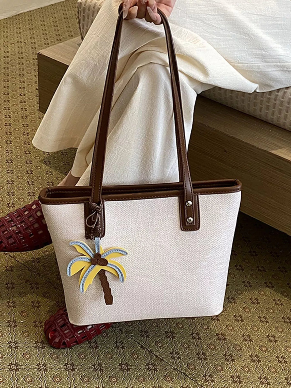Contrast Trim Shoulder Bag with Tropical Palm Tree Charm