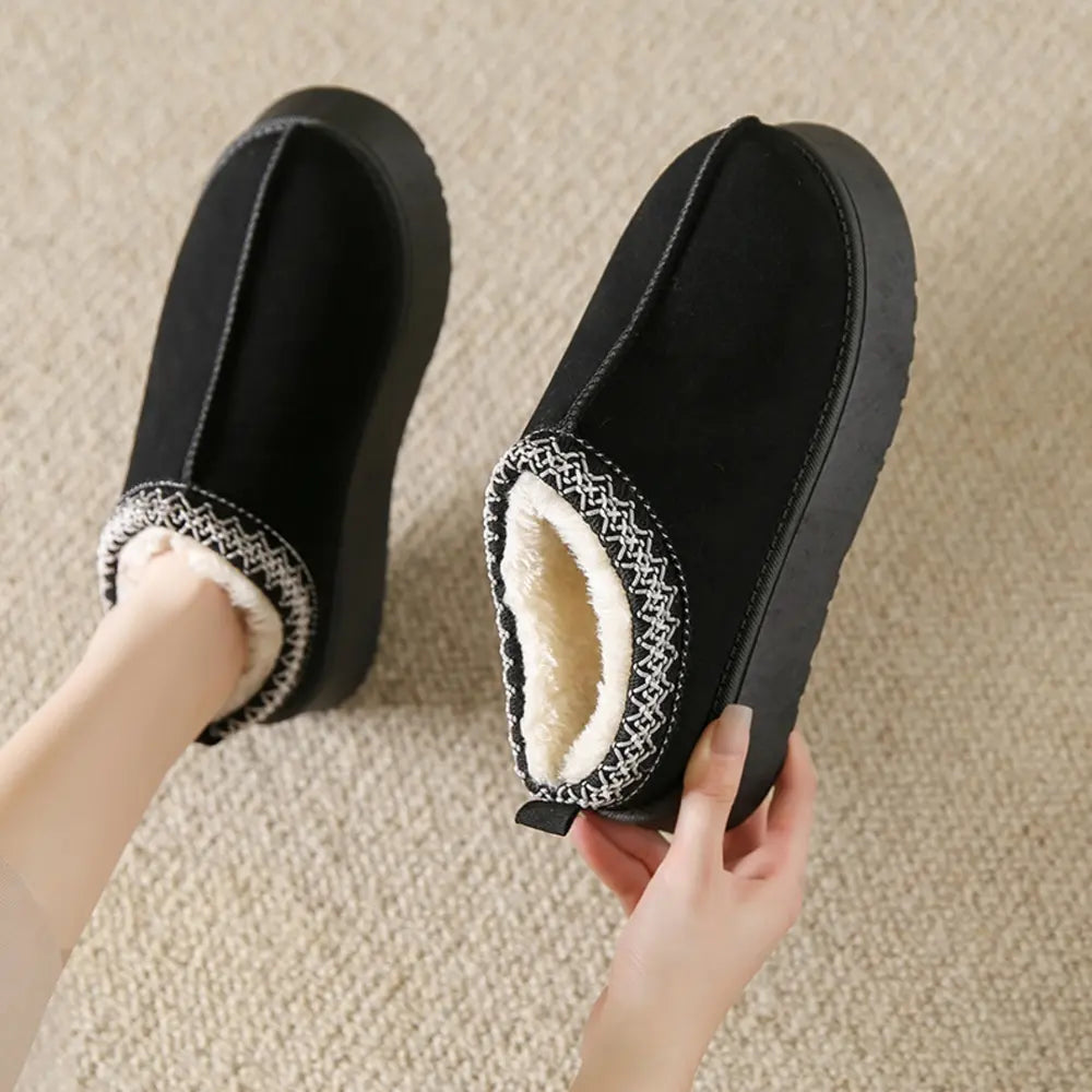 Faux Fur Center-Seam Slippers - Lilixa.store