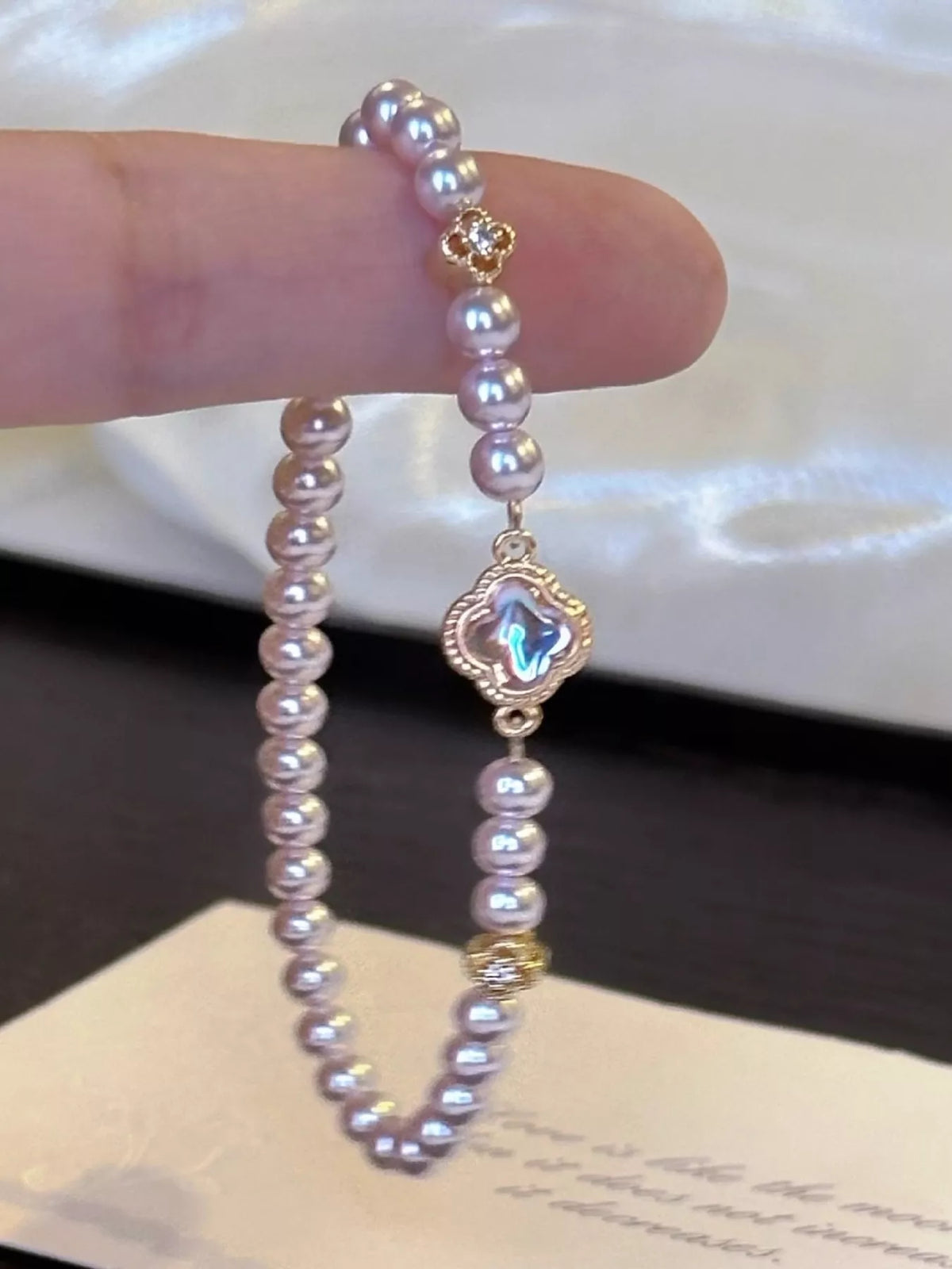 Pearl Clover Charm Bracelet - Lilixa.store