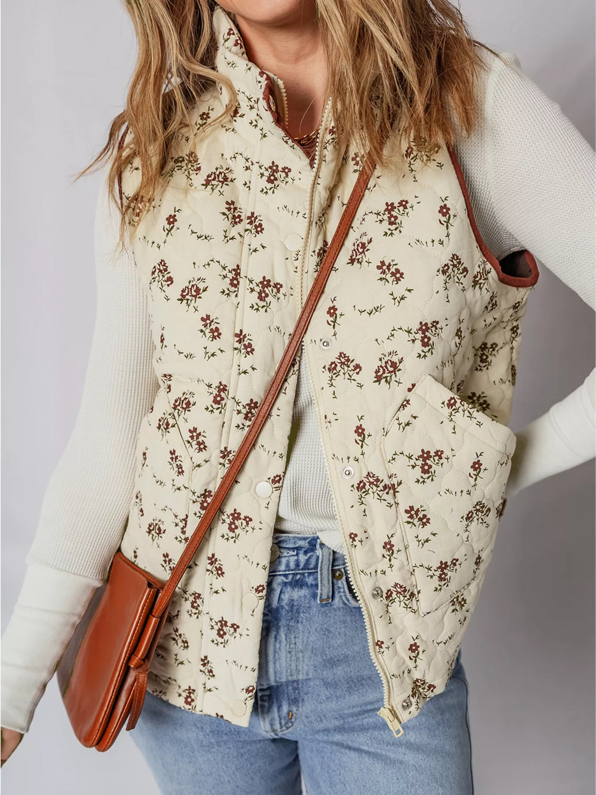 Floral Print Zip Up Quilted Vest in Beige, view 4