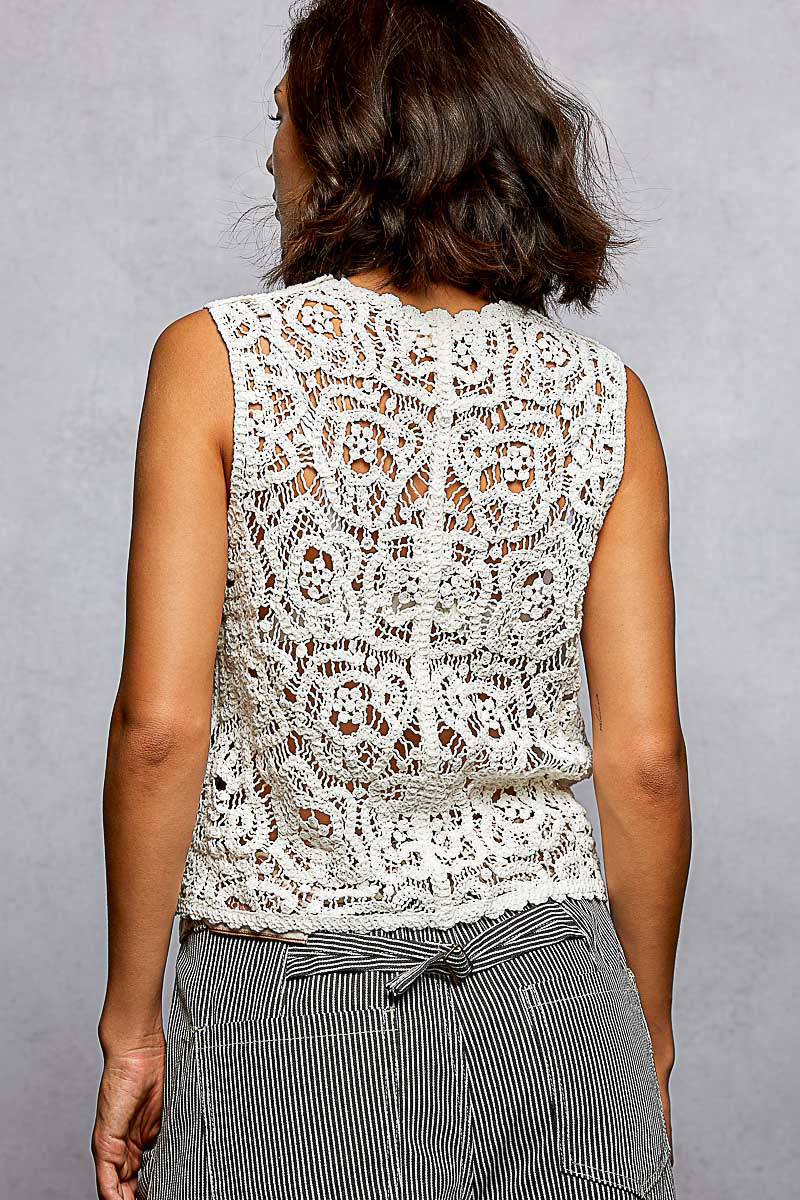 POL Button Down Cropped Crochet Vest with Scalloped Edge - Lilixa.store