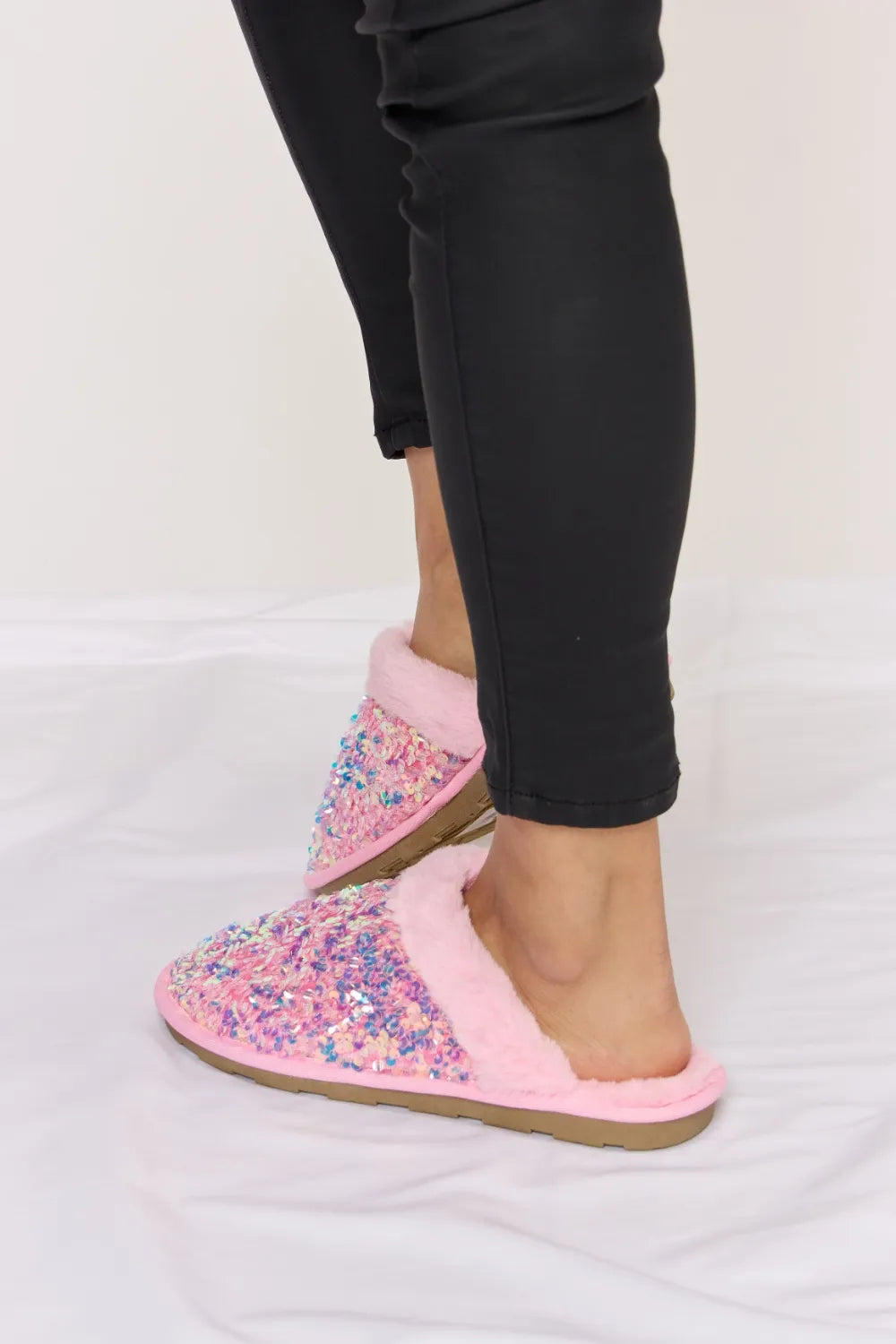 Forever Link Sequin Plush Round Toe Slippers - Lilixa.store