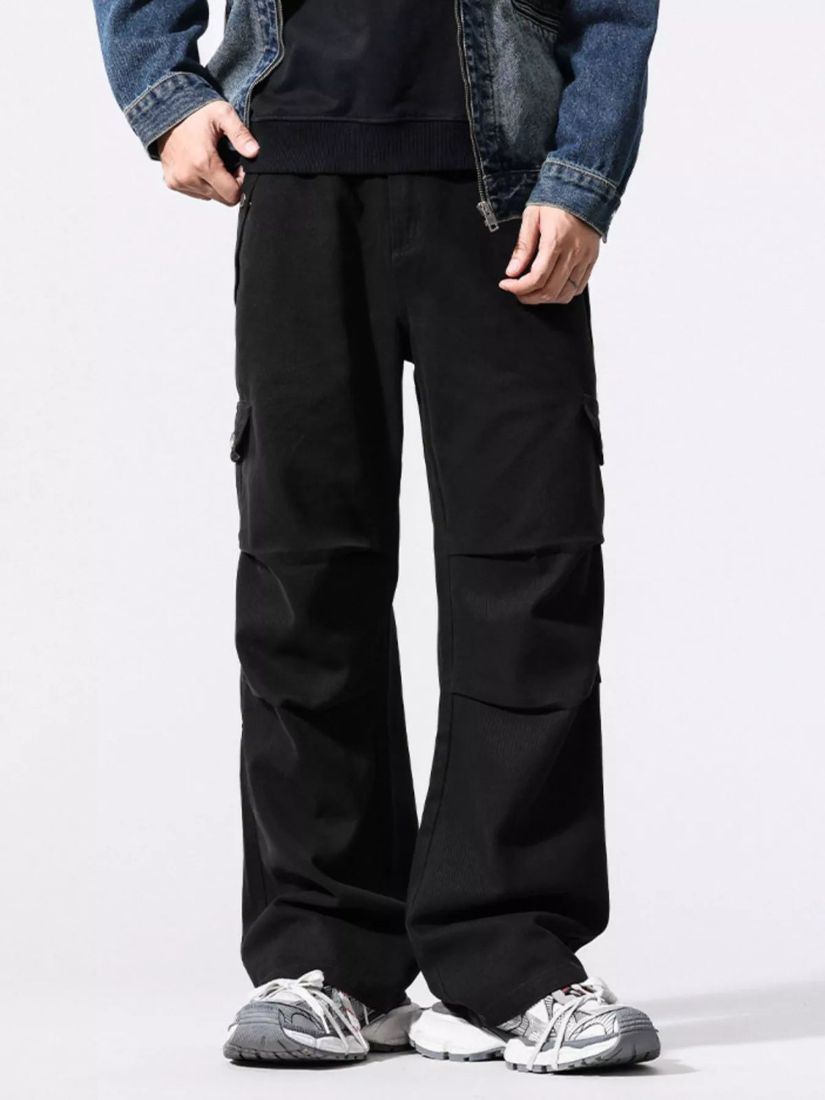 Men's Drawstring Wide Leg Pants in Black