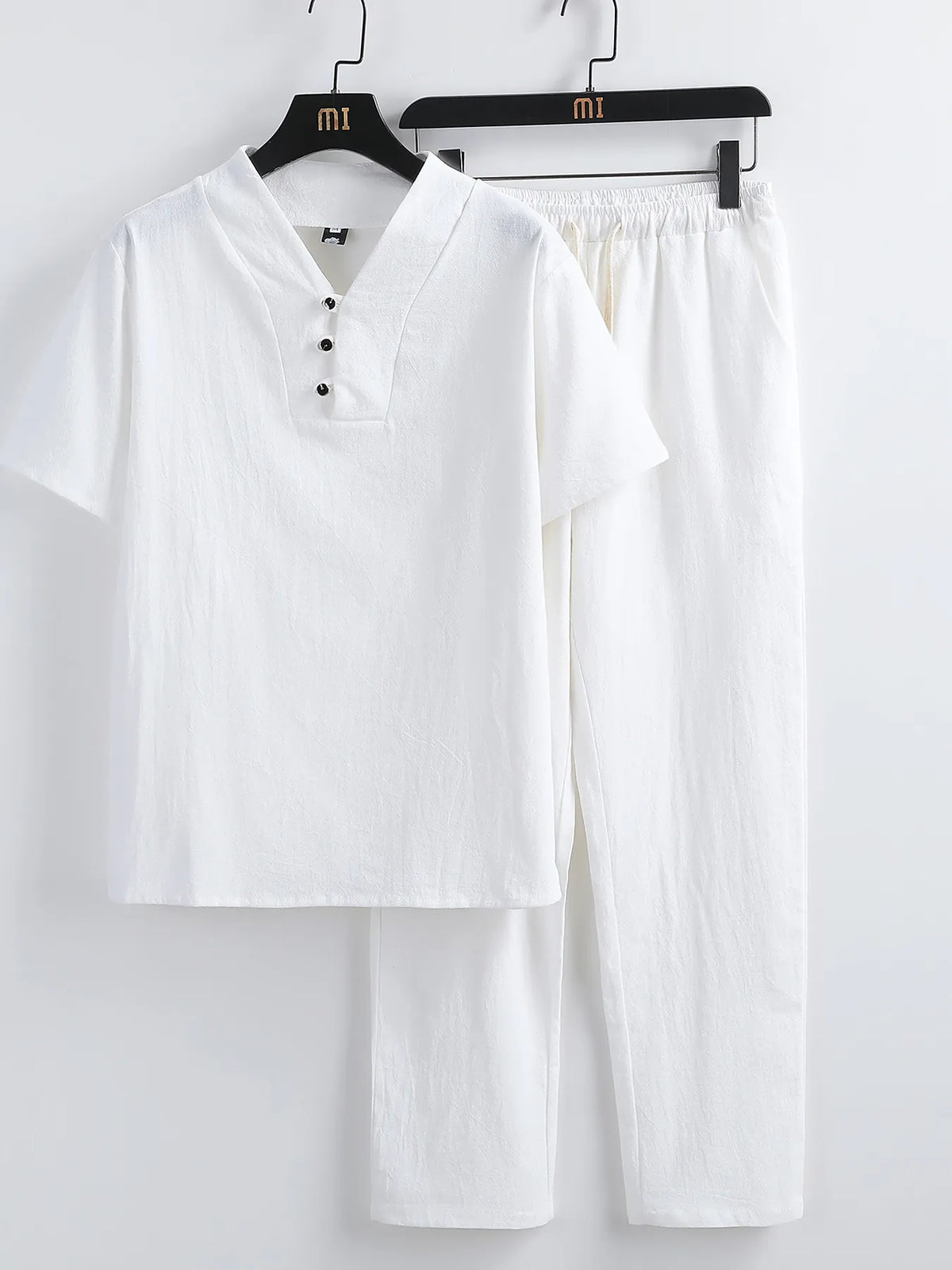 Men's Plus Size V-Neck Short Sleeve Top and Pants Set in White