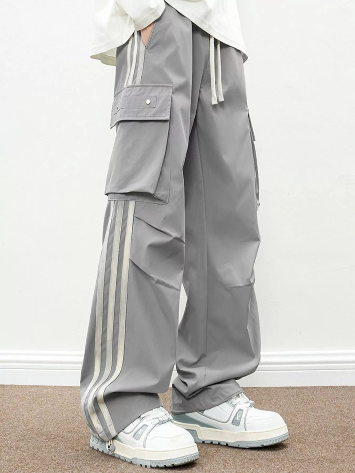 Men's Plus Size Casual Loose Cargo Pants with Side Stripes, view 5