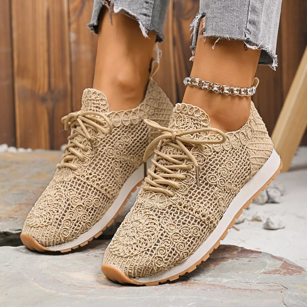 Round Toe Lace Up Sneakers - Lilixa.store