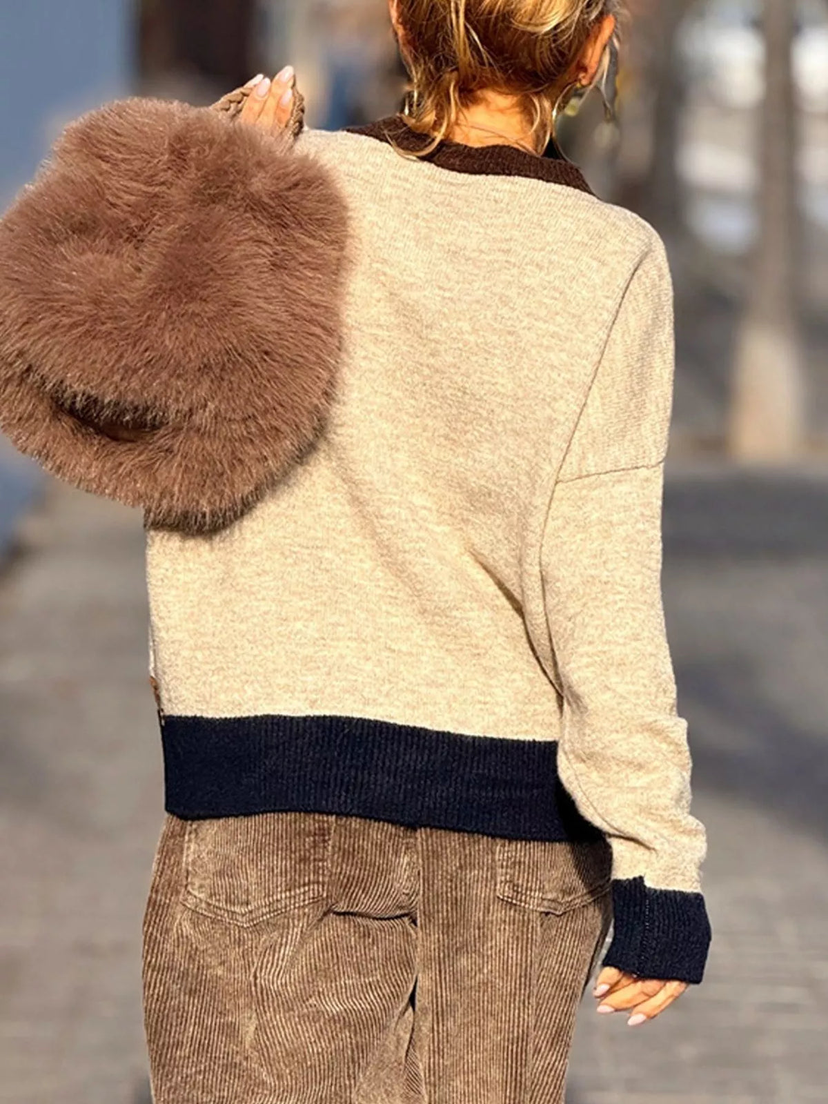 Contrast Trim Crew Neck Sweater