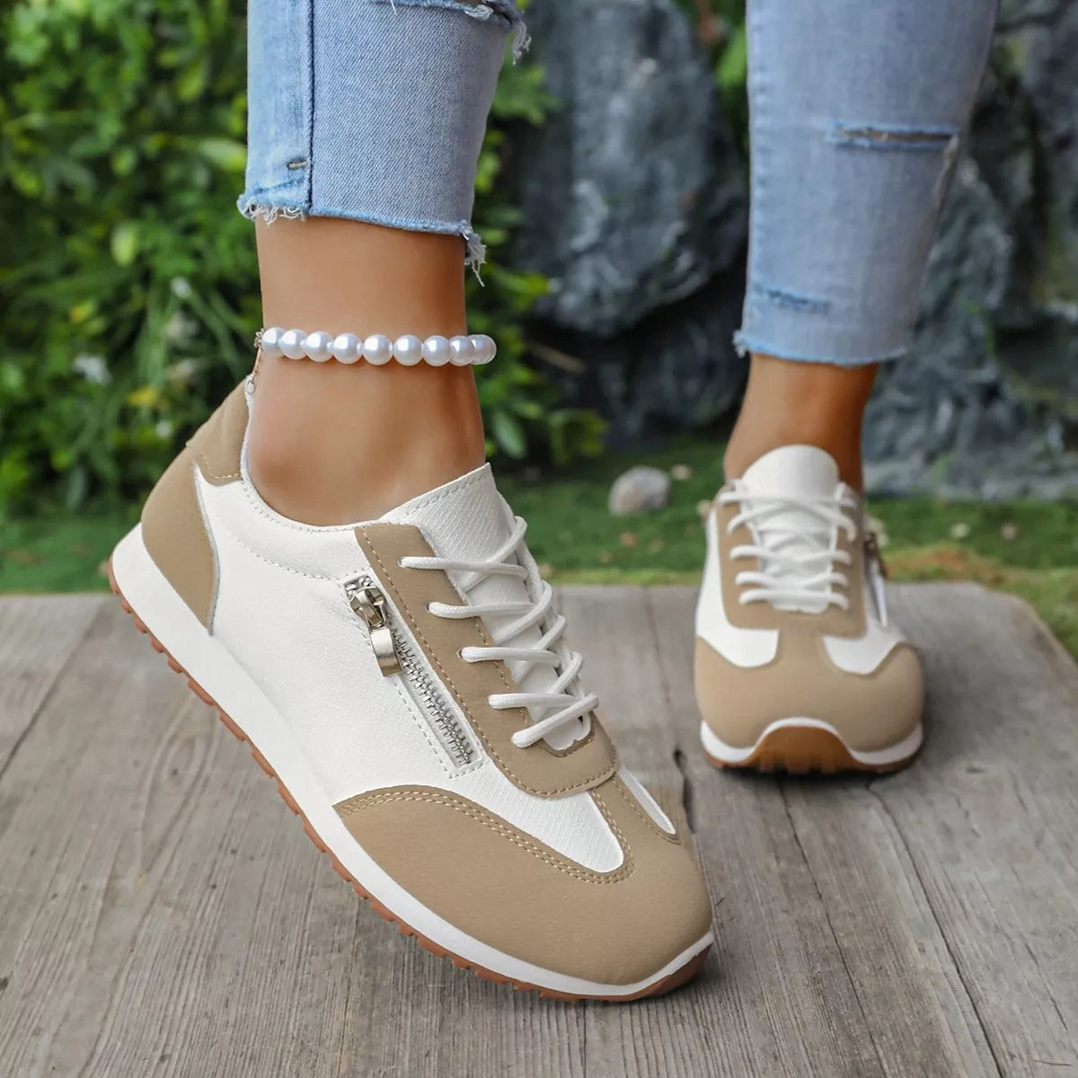 Round Toe Lace Up Sneakers - Lilixa.store