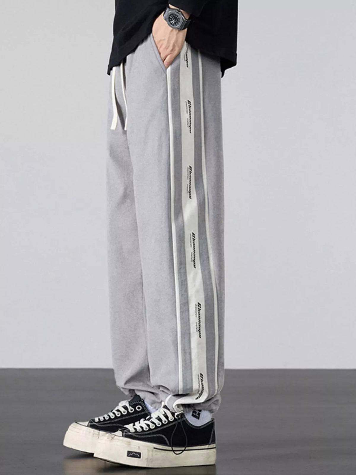 Men's Plus Size Striped Side Loose Fit Casual Pants in Gray