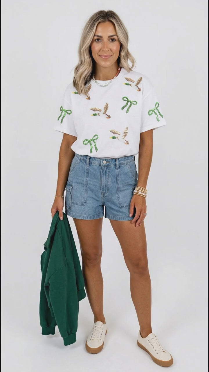 Full Size Sequin Mallard Bow Round Neck Graphic T Shirt Plus Size in White
